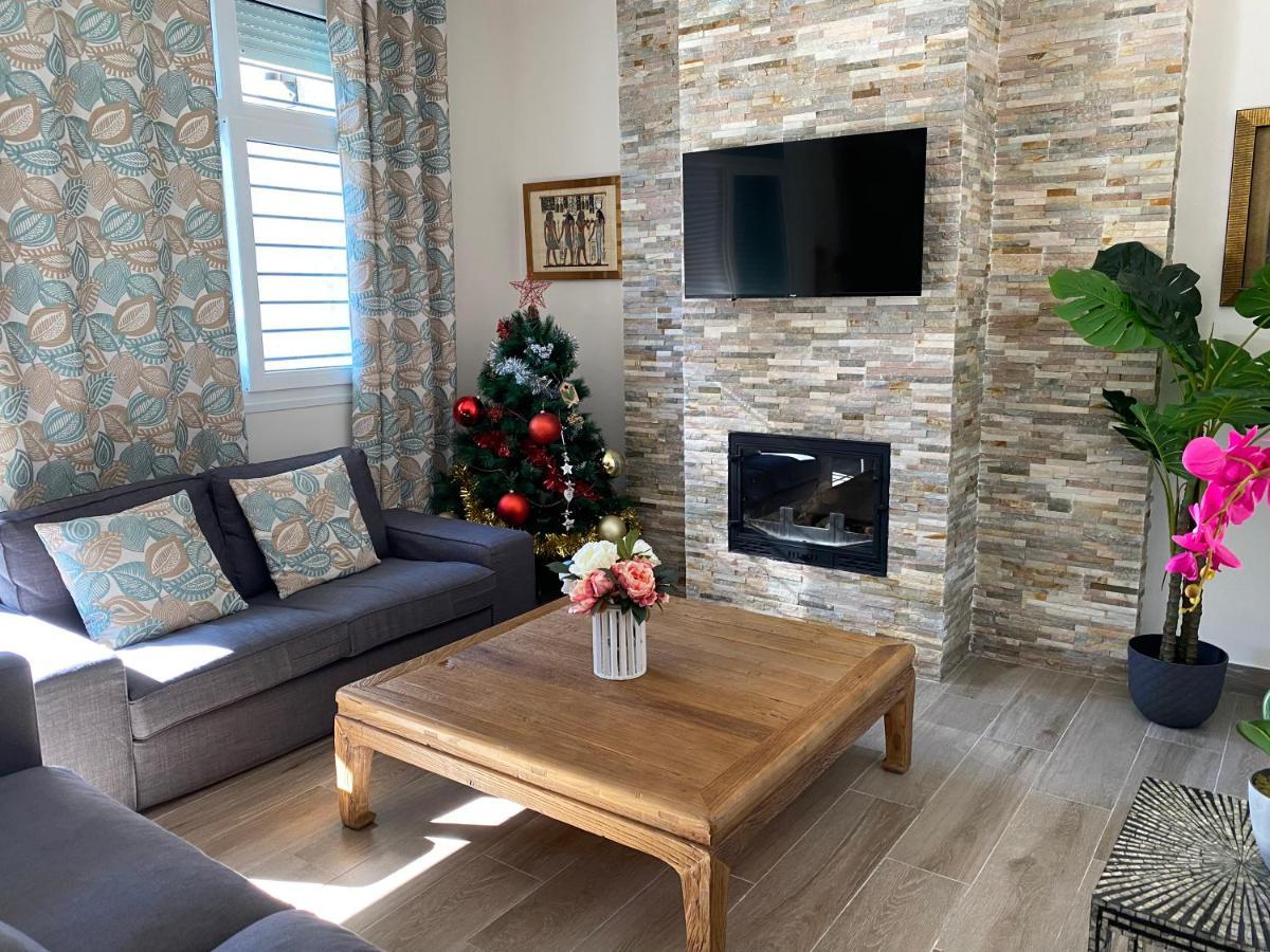 Duplex De Lujo En La Playa , Jacuzzy, Piscina, Chimenea Y Padel Apartment Benalmadena Exterior photo